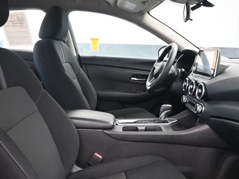 Used 2024 Nissan Sentra SV image 10