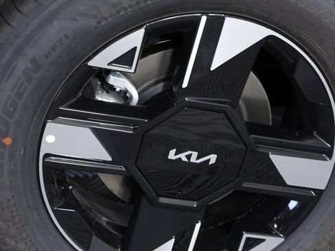 New 2026 Kia Sportage LX image 7