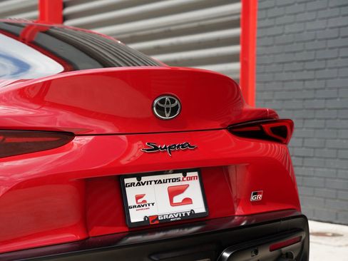 Used 2020 Toyota Supra Premium w/ Driver Assist Package RWD image 8