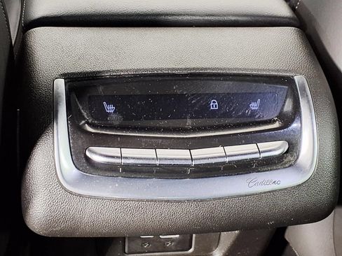 Used 2020 Cadillac XT6 Premium Luxury FWD image 13