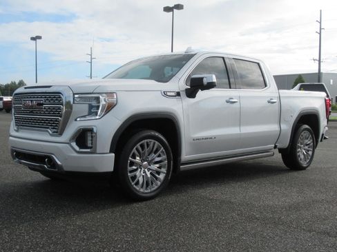Used 2021 GMC Sierra 1500 Denali w/ Denali Ultimate Package AWD/4WD image 3
