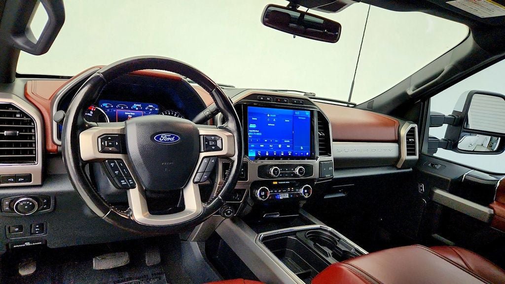 Used 2022 Ford F250 Platinum w/ FX4 Off-Road Package AWD/4WD image 14
