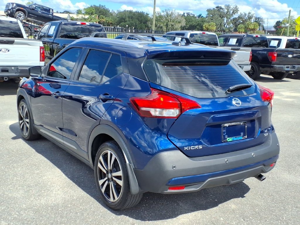 Used 2020 Nissan Kicks SR w/ SR Premium Package FWD image 5