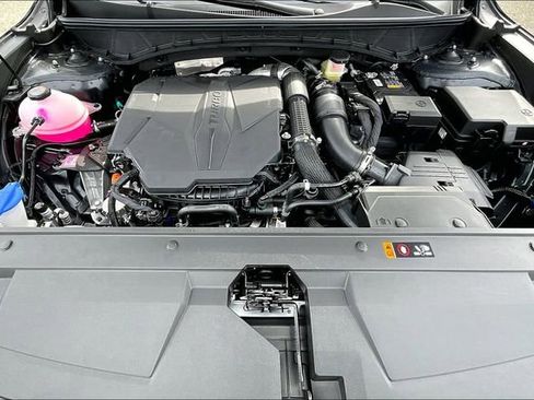 New 2025 Hyundai Santa Cruz Limited image 12