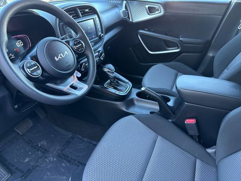 Certified 2024 Kia Soul LX w/ Option Group 015 image 9