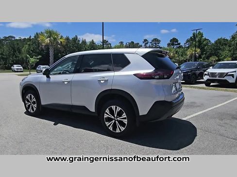 Used 2021 Nissan Rogue SV FWD image 26