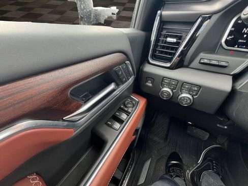 New 2026 GMC Sierra 3500 Denali Ultimate AWD/4WD image 22