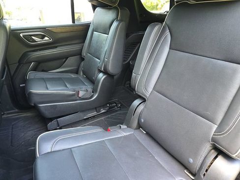 Used 2021 Chevrolet Tahoe Premier w/ Premium Package AWD/4WD image 26