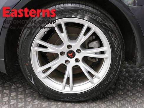 Used 2022 Tesla Model Y Long Range image 8