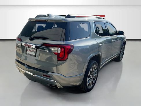Used 2023 GMC Acadia Denali w/ Denali Ultimate Package FWD image 7