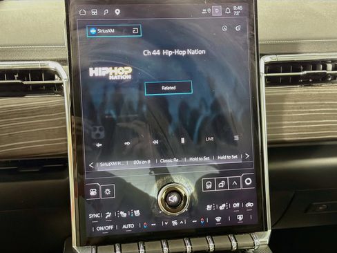 Used 2025 GMC Sierra EV Denali AWD/4WD image 15