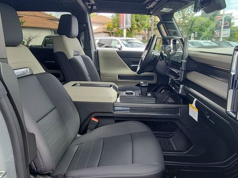 Used 2026 GMC Hummer EV SUV image 27