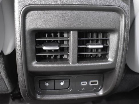 Certified 2025 Cadillac XT4 Sport image 29