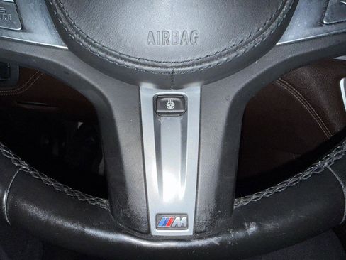 Used 2021 BMW 750i xDrive w/ Luxury Rear Seating Package image 40