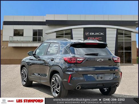 Used 2025 Chevrolet TrailBlazer RS w/ Convenience Package FWD image 4
