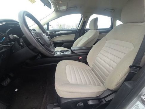 Used 2018 Ford Fusion S FWD image 23