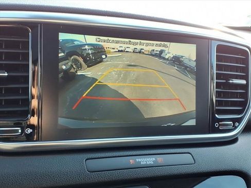 Used 2022 Kia Sportage EX image 13