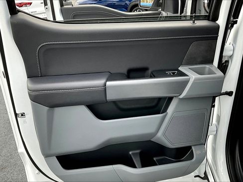 Used 2025 Ford F150 XLT w/ Equipment Group 301A Standard image 13