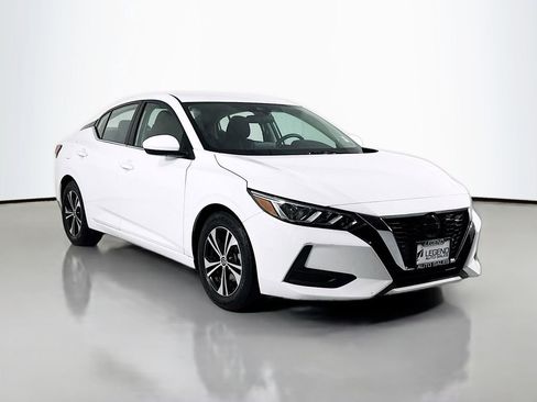 Used 2023 Nissan Sentra SV image 3
