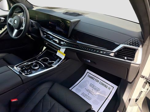New 2027 BMW X7 xDrive40i w/ Executive Package AWD/4WD image 13