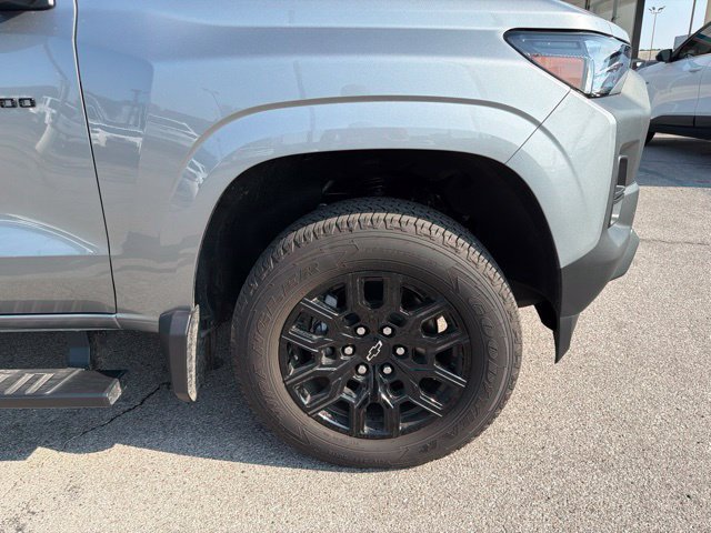 Used 2026 Chevrolet Colorado W/T RWD image 16