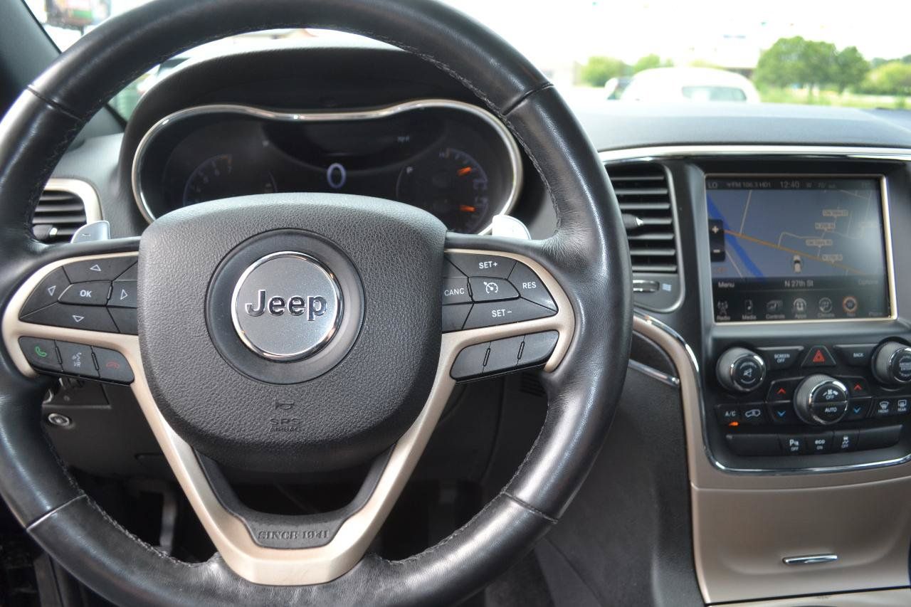 Used 2015 Jeep Grand Cherokee Limited AWD/4WD image 15