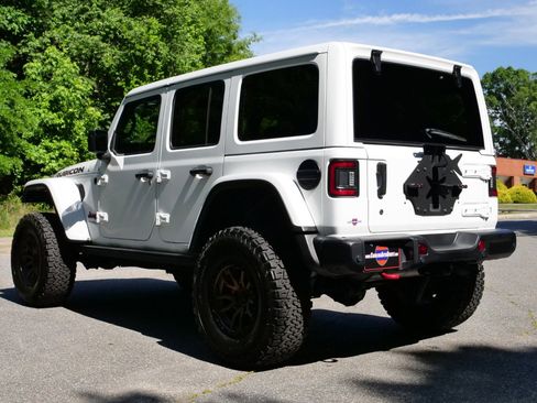 Used 2019 Jeep Wrangler Unlimited Rubicon AWD/4WD image 18