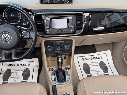 Used 2014 Volkswagen Beetle TDI image 25