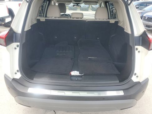 Certified 2021 Nissan Rogue SV AWD/4WD image 15