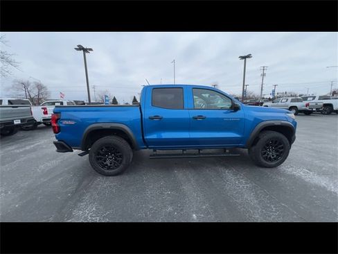 Used 2024 Chevrolet Colorado Trail Boss w/ Advanced Trailering Package image 9
