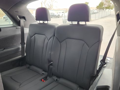 Used 2021 Audi Q7 3.0T Premium Plus w/ Premium Plus Package image 17