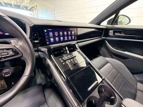 Certified 2025 Porsche Panamera 4 AWD/4WD image 27
