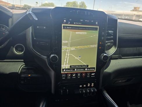 Used 2019 RAM 2500 Laramie AWD/4WD image 13
