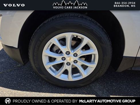 Used 2018 Chevrolet Equinox LT AWD/4WD image 25