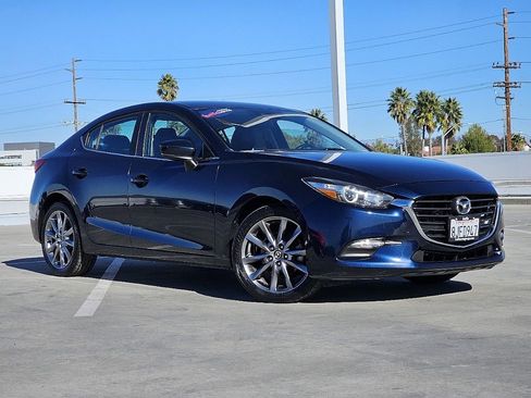 Used 2018 MAZDA MAZDA3 Touring image 3