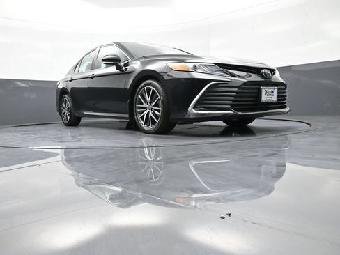 Certified 2024 Toyota Camry XLE w/ Navigation Package AWD/4WD image 27