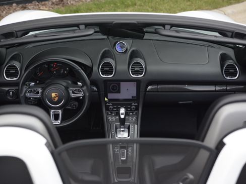 Certified 2021 Porsche 718 Boxster GTS RWD image 12