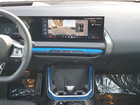 Used 2025 BMW X3 xDrive30i w/ Premium Package image 22