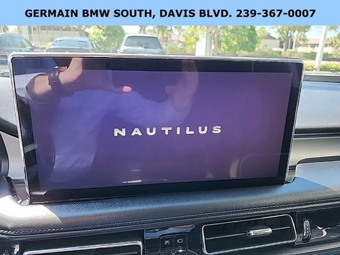 Used 2021 Lincoln Nautilus FWD w/ Equipment Group 101A image 16