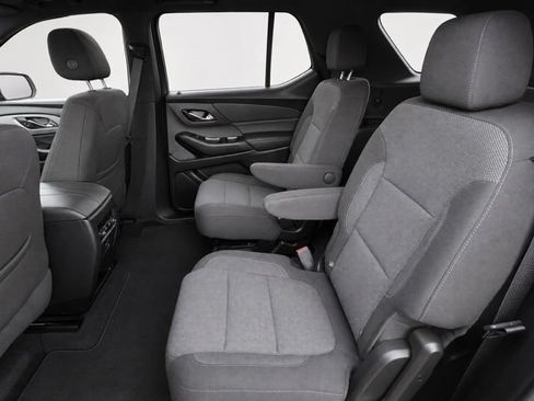 Used 2023 Chevrolet Traverse LT AWD/4WD image 18