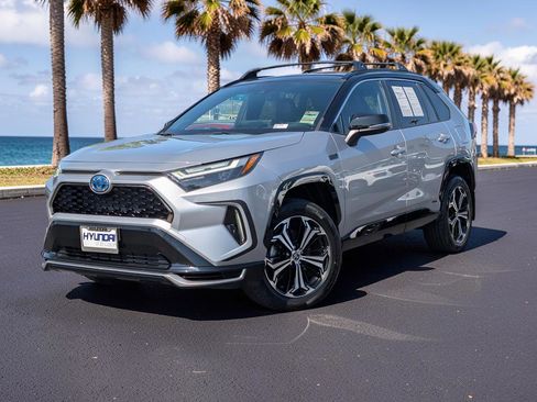 Used 2024 Toyota RAV4 XSE w/ Weather Package AWD/4WD image 2