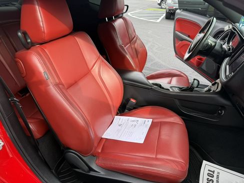 Used 2019 Dodge Challenger SXT w/ Plus Package AWD/4WD image 34