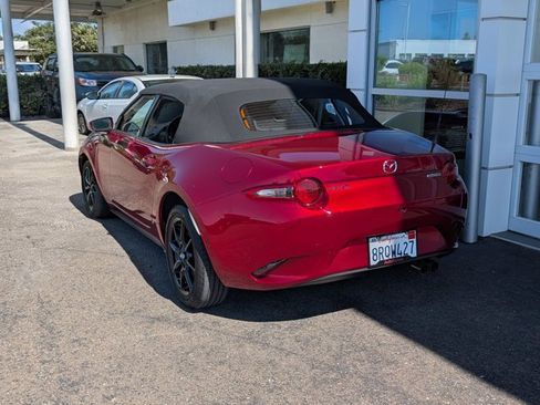 Used 2020 MAZDA MX-5 Miata Sport RWD image 7