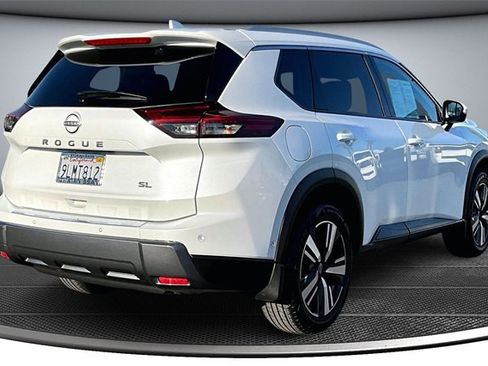Certified 2024 Nissan Rogue SL w/ SL Premium Package image 6