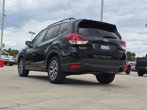 Used 2023 Subaru Forester Premium AWD/4WD image 7