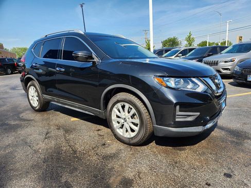Used 2017 Nissan Rogue SV image 8