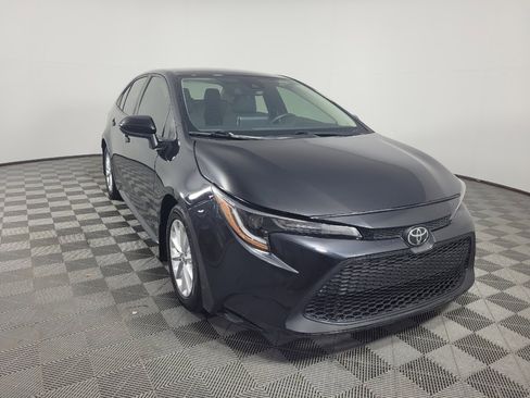 Used 2021 Toyota Corolla LE w/ LE Convenience Package FWD image 13