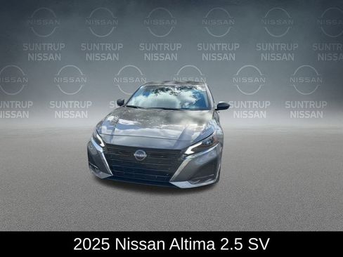 Used 2025 Nissan Altima 2.5 SV image 3