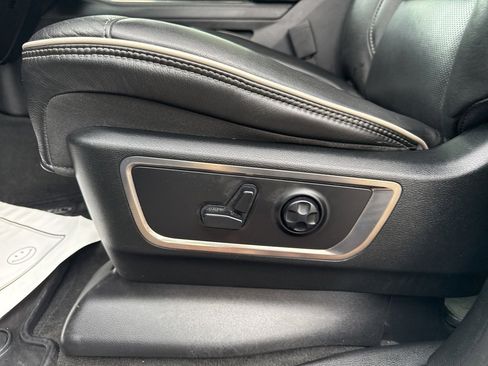 Used 2020 RAM 1500 Limited image 18