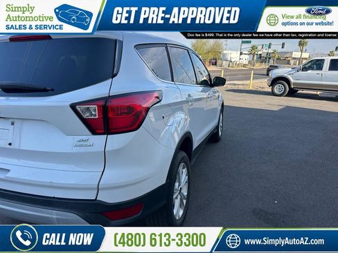 Used 2019 Ford Escape SE FWD image 11